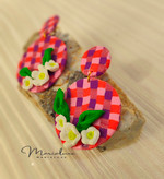 گوشواره طرح حصیری و گل