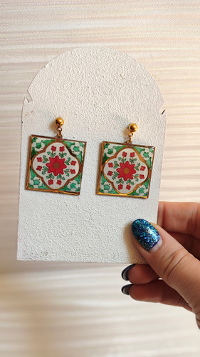 گوشواره دستساز رزینی طرح کاشی سنتی
