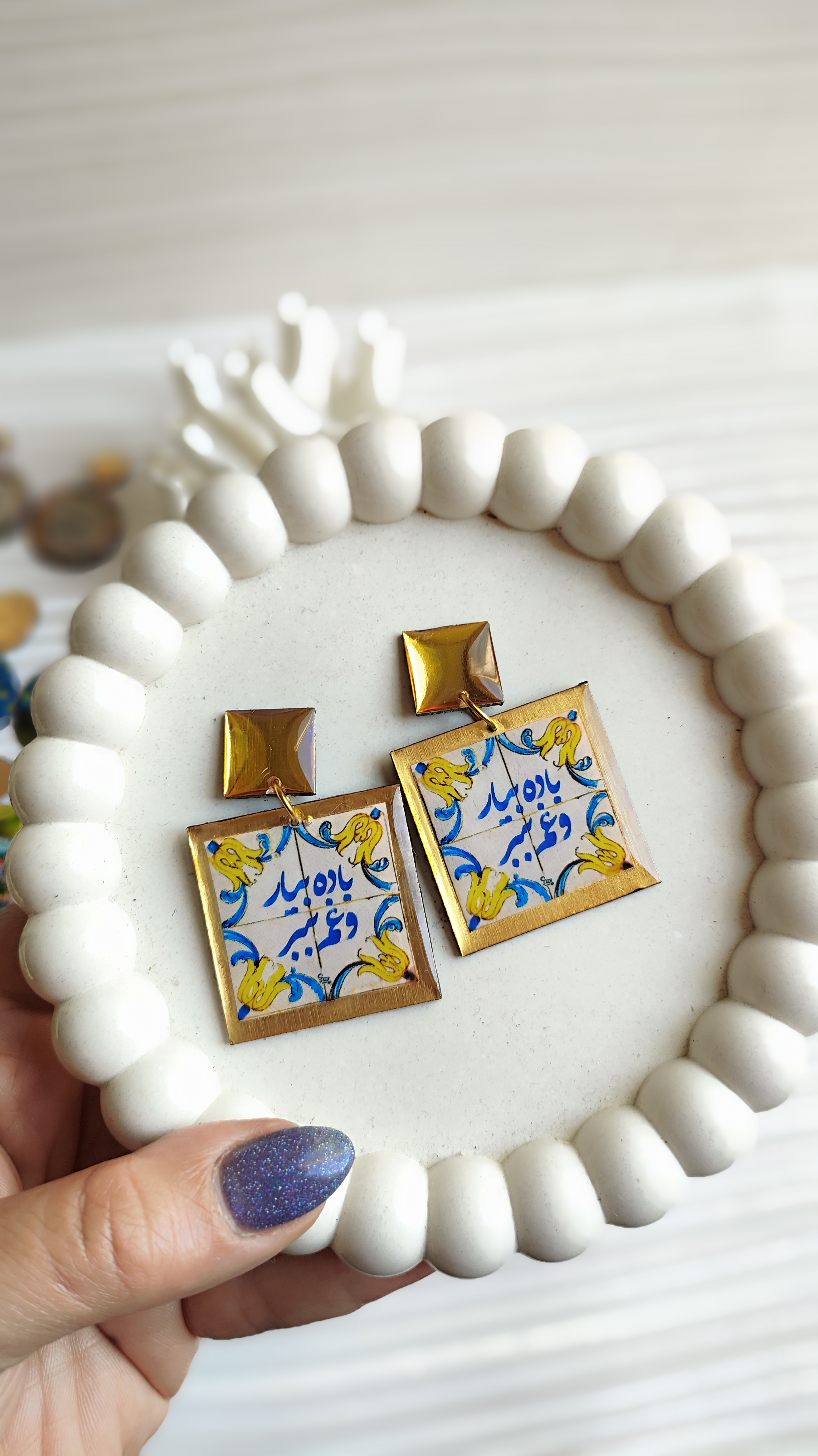 گوشواره دستساز رزینی مربع طرح کاشی